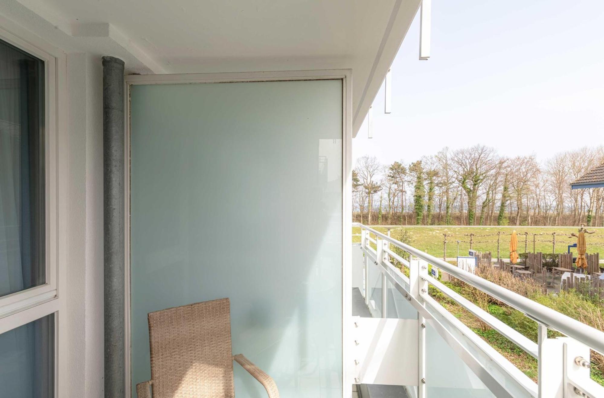 Leuchtturm An Der Seebruecke Zingst Exterior foto